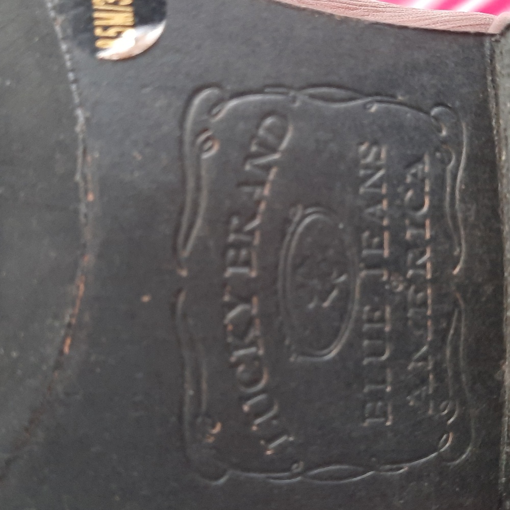 Shoes - Picture 5 of 10